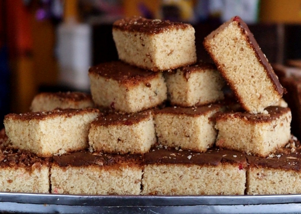 Legendary Sponge Cake